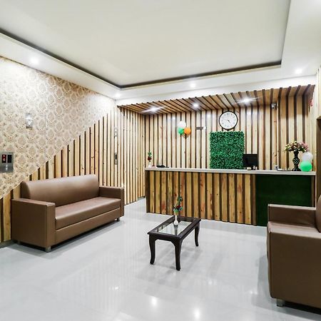 Hotel Grand 81 Faridábád Kültér fotó