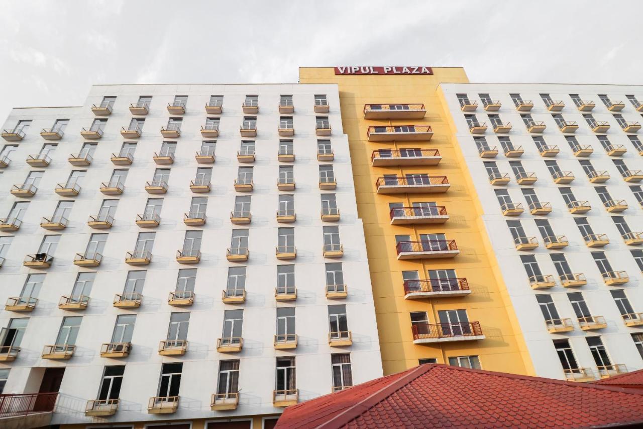 Hotel Grand 81 Faridábád Kültér fotó